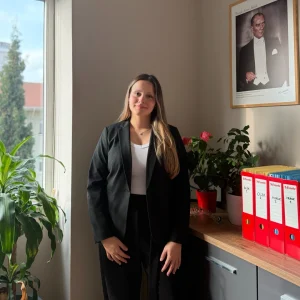 Stajyer Av. Başak Onay - Avukat Fotoğrafı