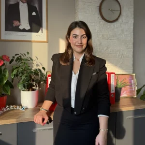 Av. Fatma Umay Bayrak - Avukat Fotoğrafı